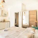 Apartman For 2 I 3 Min From I Close To Zadar