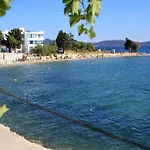 For 2 I 3 Min From I Close To Zadar Apartman