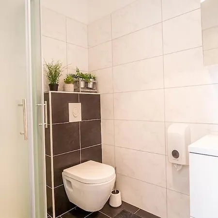 For 2 I 3 Min From I Close To Zadar Bibinje