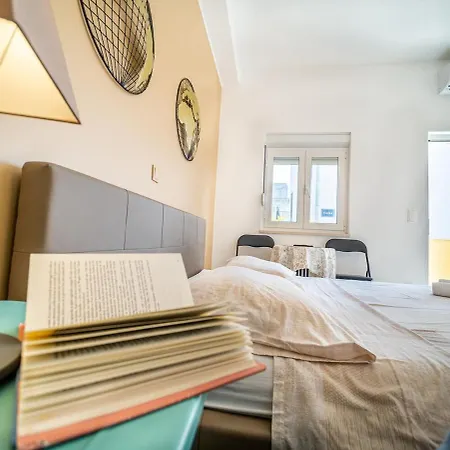For 2 I 3 Min From I Close To Zadar Apartamento